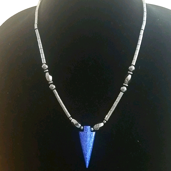 HEMATITE Arrowhead Native Energy Necklace - Picture 1 of 5